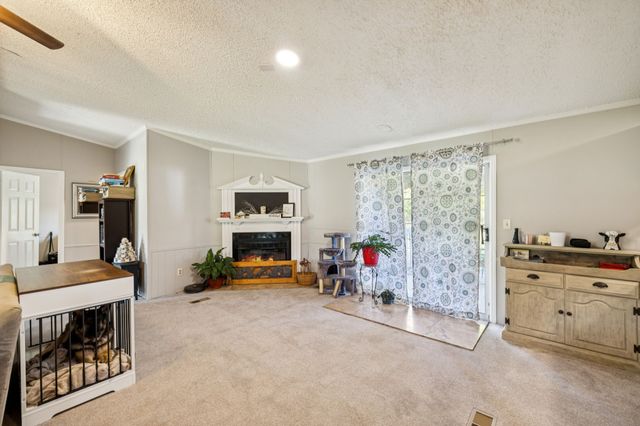 1740 Hazelwood Dr, Ashland City, TN 37015