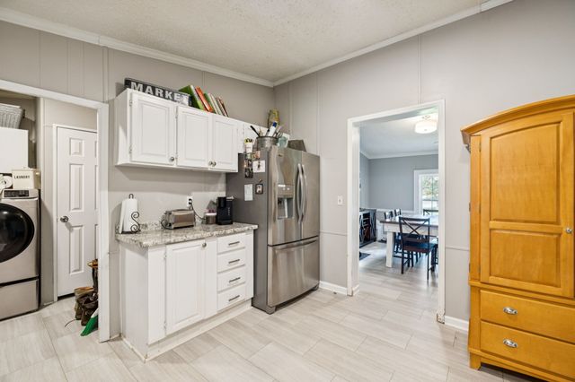 1740 Hazelwood Dr, Ashland City, TN 37015