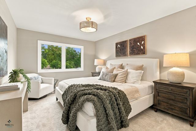 2703 N Ridge Avenue, Arlington Heights, IL 60004