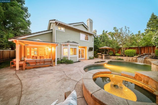 415 Skycrest Dr, Danville, CA 94506