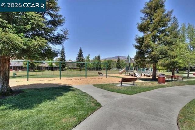 415 Skycrest Dr, Danville, CA 94506