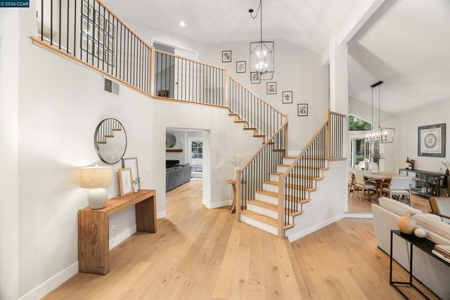 415 Skycrest Dr, Danville, CA 94506
