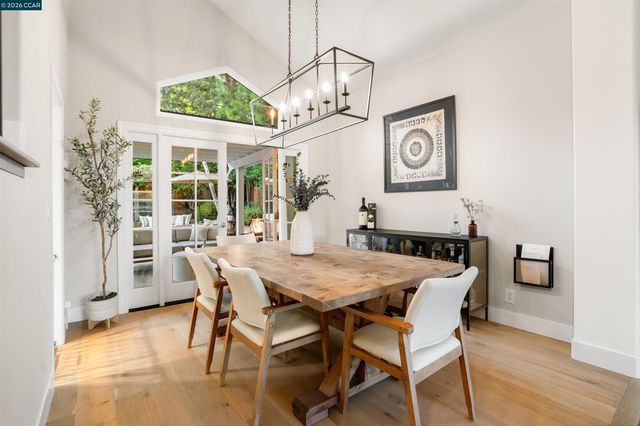 415 Skycrest Dr, Danville, CA 94506
