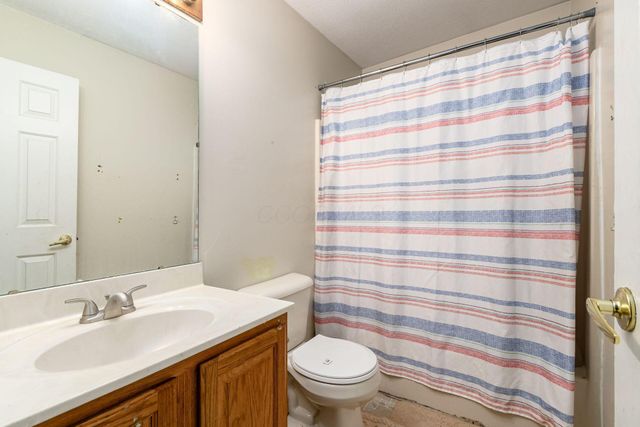 3033 Benchmark Drive, Columbus, OH 43219