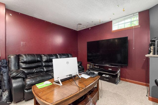 3033 Benchmark Drive, Columbus, OH 43219