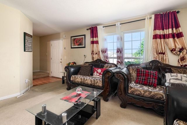 3033 Benchmark Drive, Columbus, OH 43219