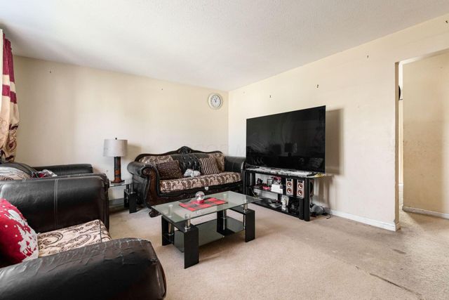 3033 Benchmark Drive, Columbus, OH 43219