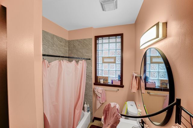 1440 E 76th Street, Chicago, IL 60619