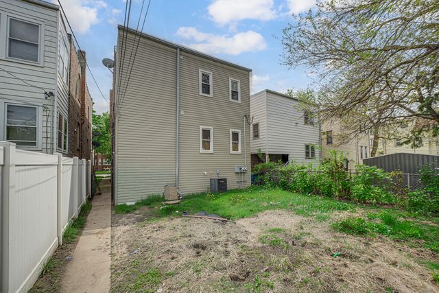 1440 E 76th Street, Chicago, IL 60619