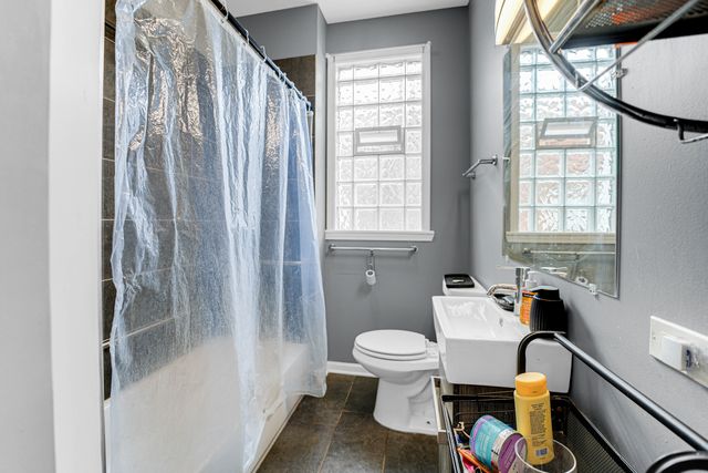 1440 E 76th Street, Chicago, IL 60619