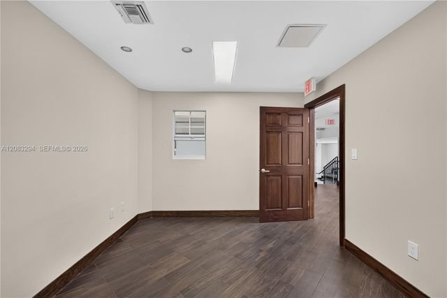3042 NW 82nd Avenue, Doral, FL 33122