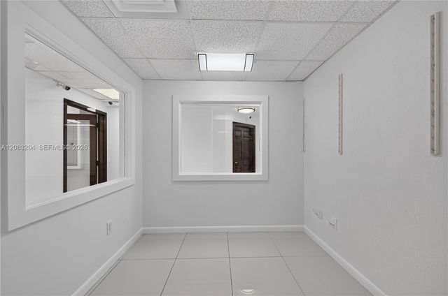 3042 NW 82nd Avenue, Doral, FL 33122