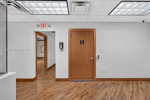 3042 NW 82nd Avenue, Doral, FL 33122