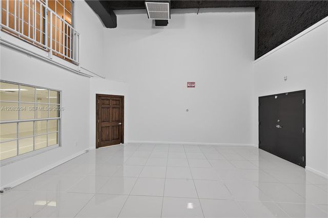 3042 NW 82nd Avenue, Doral, FL 33122