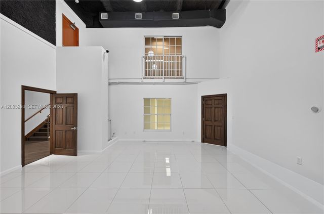 3042 NW 82nd Avenue, Doral, FL 33122