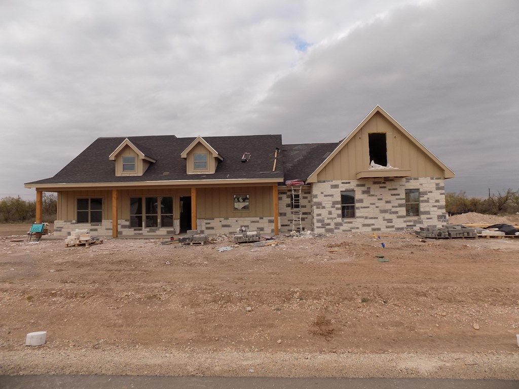 Image 2 of property listing at 9658 Grey Wolf Lane, San Angelo, TX 76901