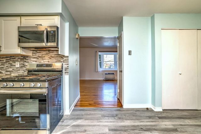 245 Sunnyridge Avenue APT 2, Fairfield, CT 06824