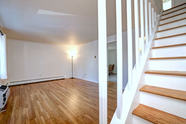 245 Sunnyridge Avenue APT 2, Fairfield, CT 06824