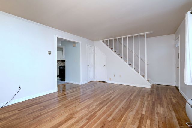 245 Sunnyridge Avenue APT 2, Fairfield, CT 06824