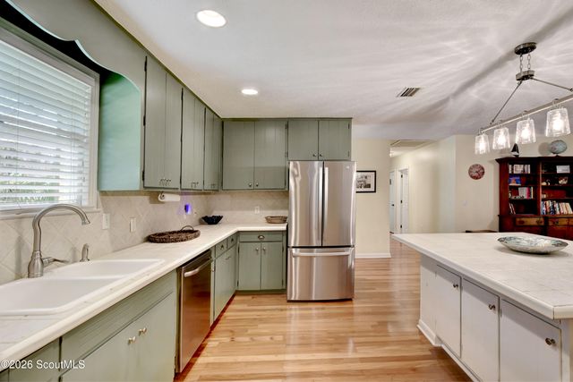 108 Simmons Avenue, St. Simons Island, GA 31522