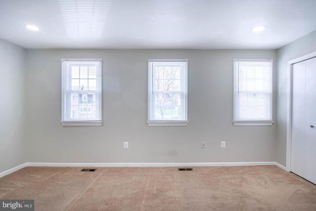 9709 LAKEPOINTE DR, Burke, VA 22015