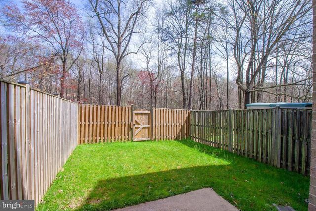 9709 LAKEPOINTE DR, Burke, VA 22015