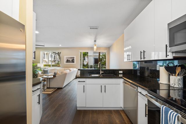 3041 Waterside Circle, Boynton Beach, FL 33435