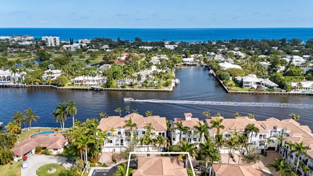 3041 Waterside Circle, Boynton Beach, FL 33435