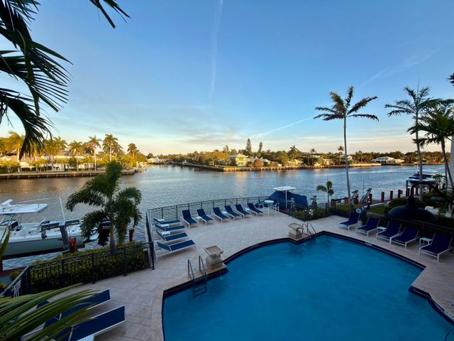 3041 Waterside Circle, Boynton Beach, FL 33435