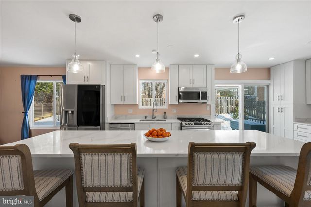 1925 N WESTMORELAND ST, Arlington, VA 22213