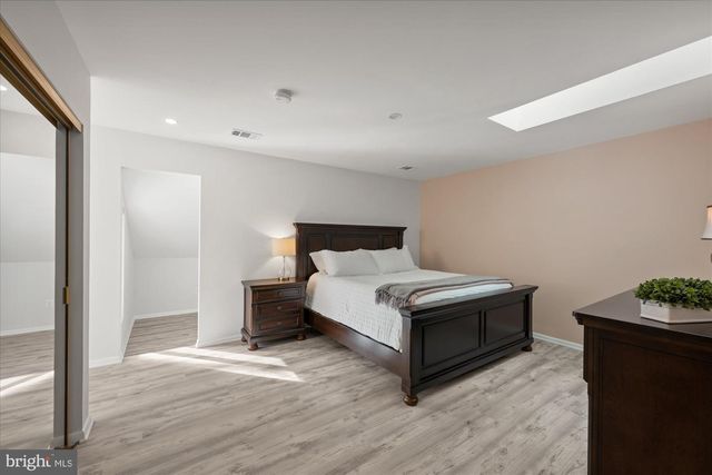 1925 N WESTMORELAND ST, Arlington, VA 22213