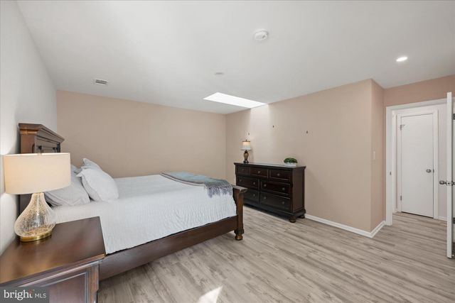 1925 N WESTMORELAND ST, Arlington, VA 22213