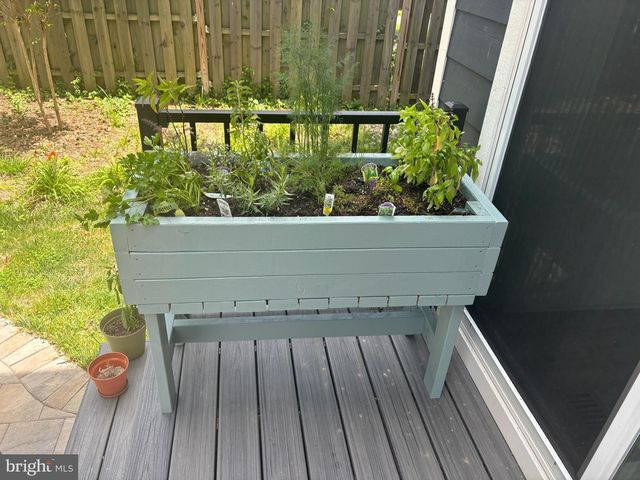 1925 N WESTMORELAND ST, Arlington, VA 22213