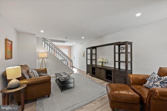 1925 N WESTMORELAND ST, Arlington, VA 22213