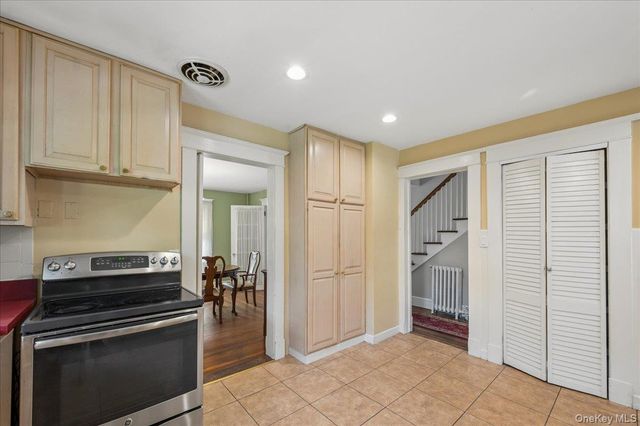 132 Washington Avenue, Patchogue, NY 11772