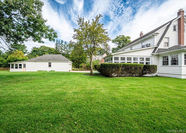 132 Washington Avenue, Patchogue, NY 11772