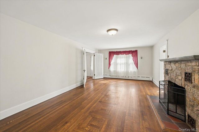132 Washington Avenue, Patchogue, NY 11772