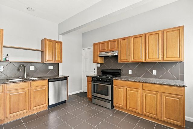 808 W Main Street, Houston, TX 77006