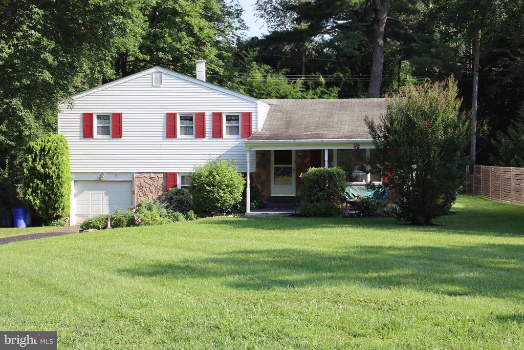 4 ARTHURS CT, Plymouth Meeting, PA 19462