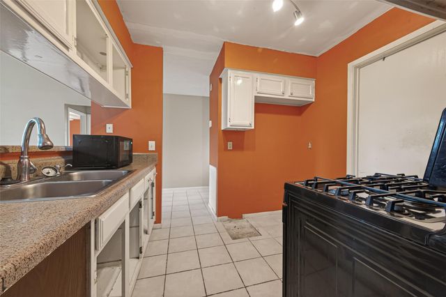 19543 Elmtree Estates Drive, Katy, TX 77449