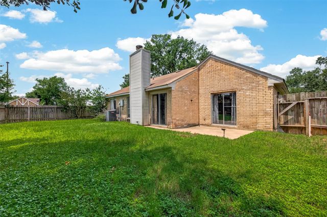 19543 Elmtree Estates Drive, Katy, TX 77449