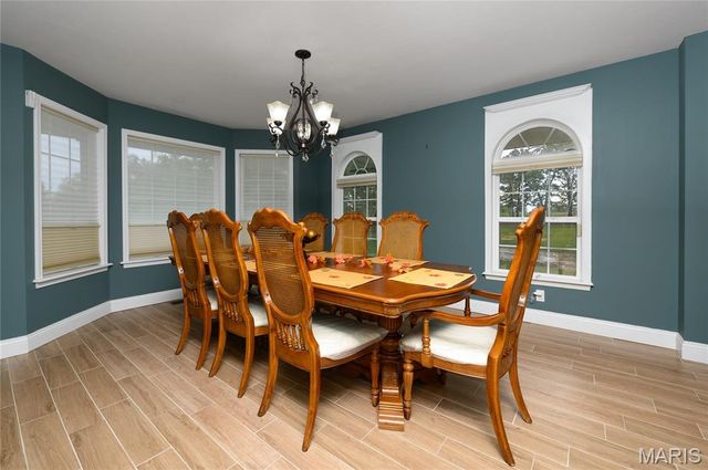 24155 Red Oak Road, Waynesville, MO 65583