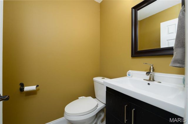 24155 Red Oak Road, Waynesville, MO 65583