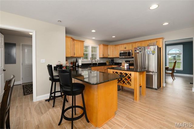 24155 Red Oak Road, Waynesville, MO 65583