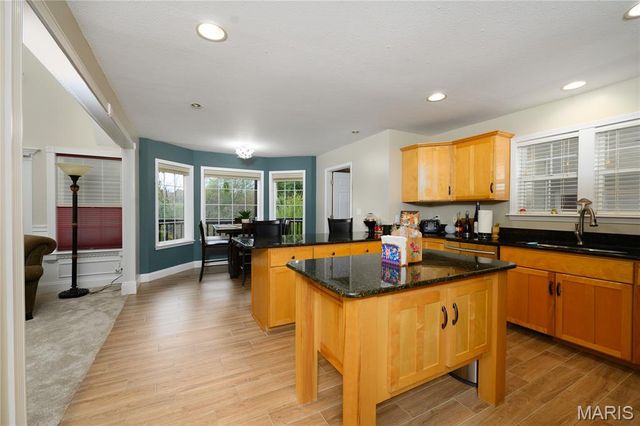 24155 Red Oak Road, Waynesville, MO 65583