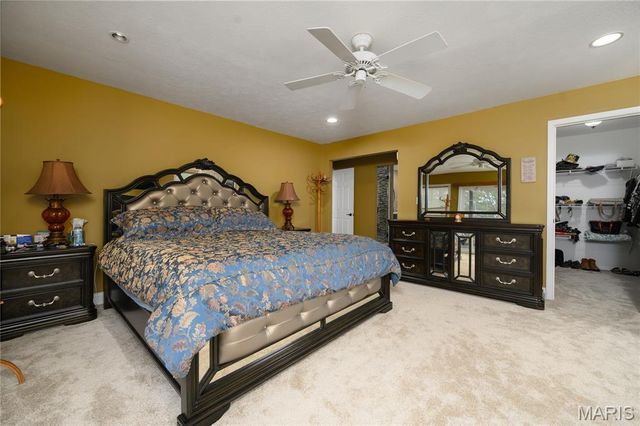 24155 Red Oak Road, Waynesville, MO 65583