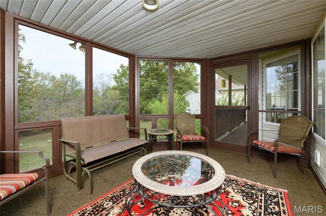 24155 Red Oak Road, Waynesville, MO 65583