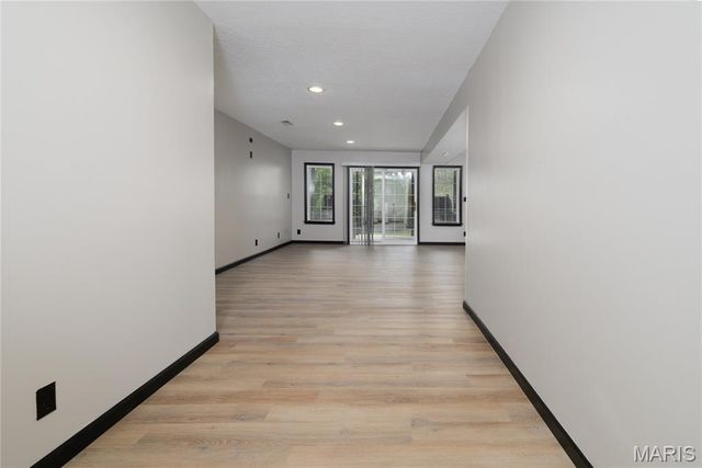 24155 Red Oak Road, Waynesville, MO 65583