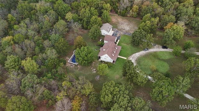 24155 Red Oak Road, Waynesville, MO 65583