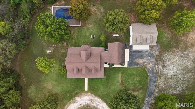 24155 Red Oak Road, Waynesville, MO 65583